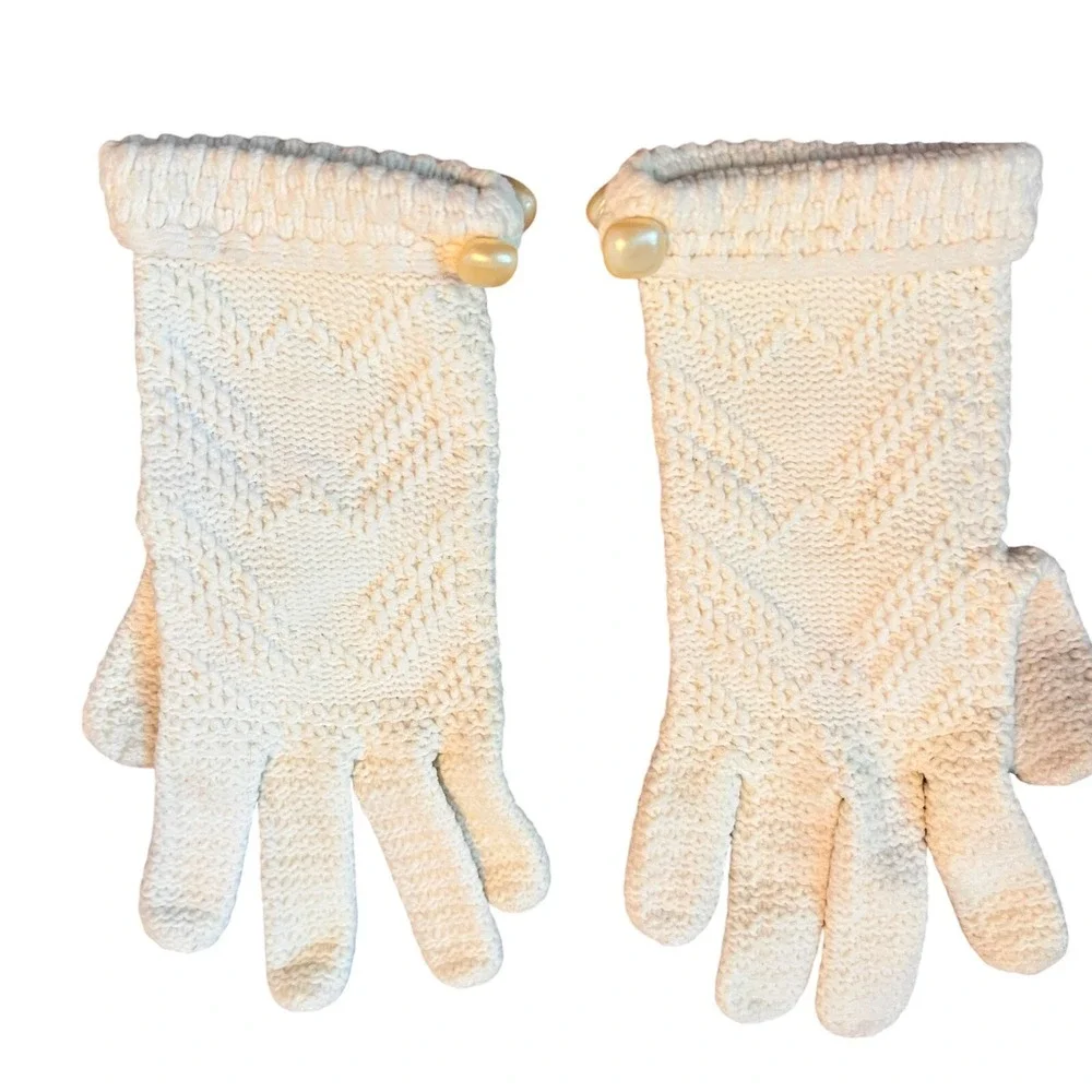 Vintage Childrens/Womens Knit Gloves Pearl Buttons Retro Glam